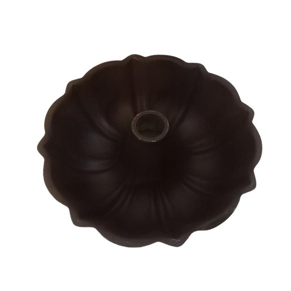 Wearever Taste Of Home Bundt Cake Pan Mold Gray Removable Center Metal Non Stick - Picture 6 of 8
